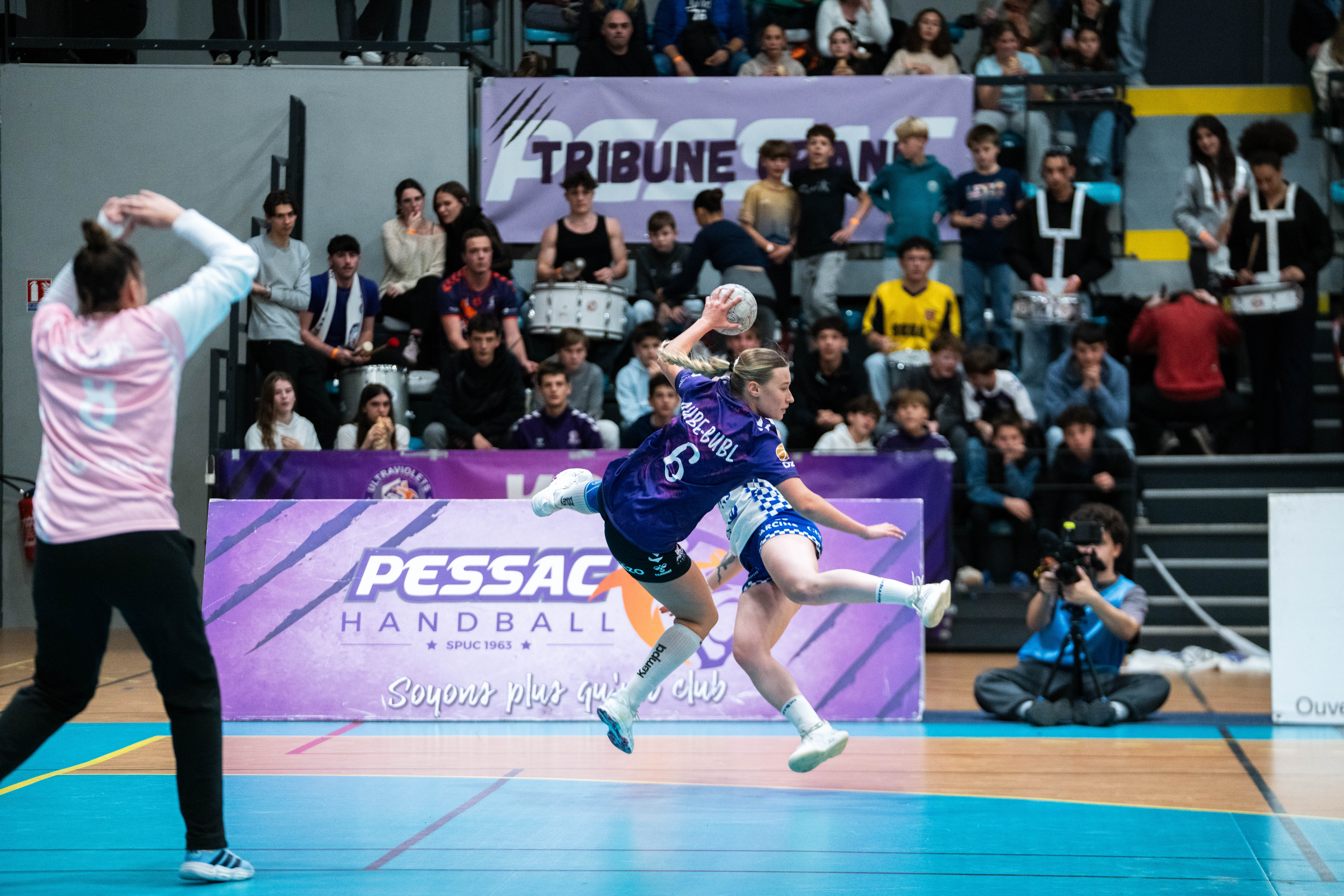 La jeunesse expérimentée de Charline