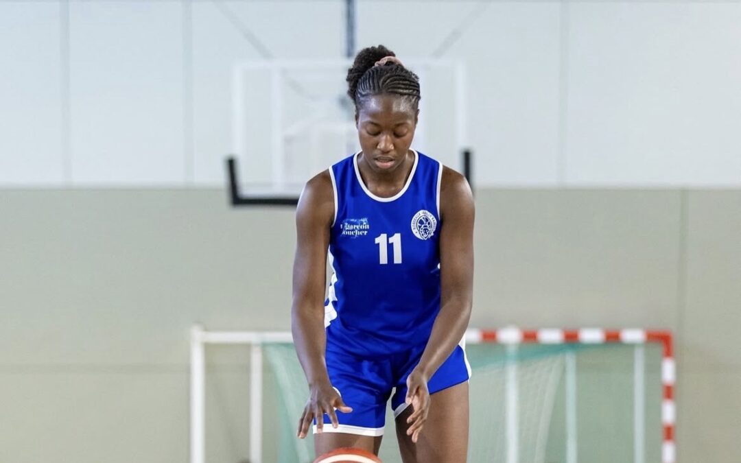 Rahma court partout